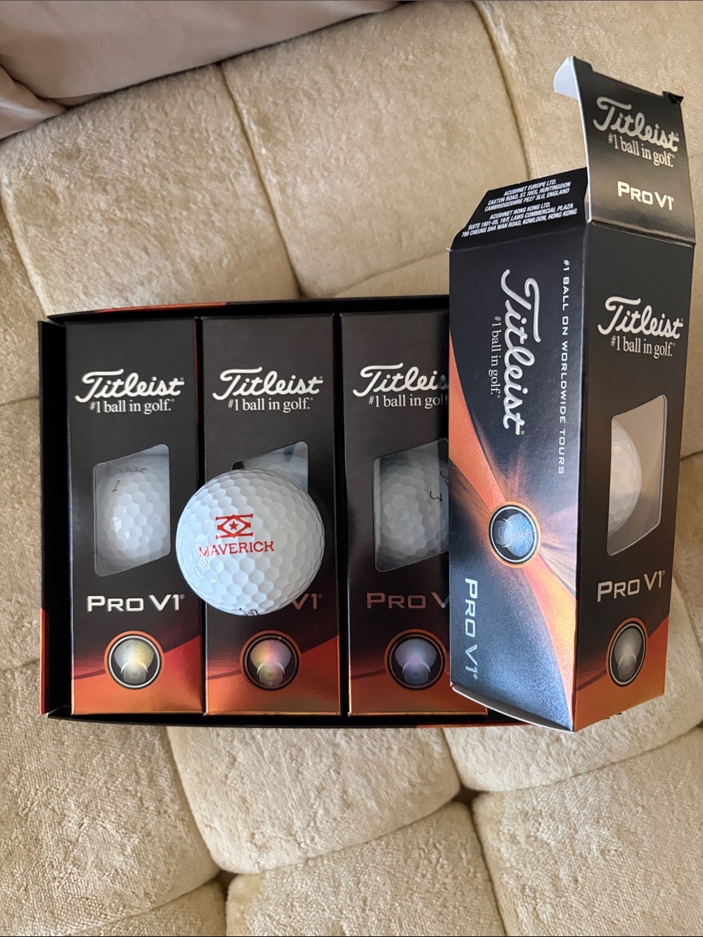 Titleist Pro V1 Golf Balls - White with Red Maverick Logo